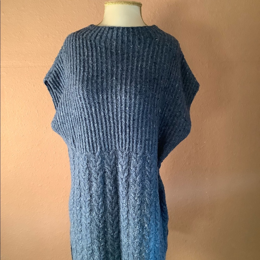 Massimo Dutti Sweater Italian yarn short sleeve so pretty